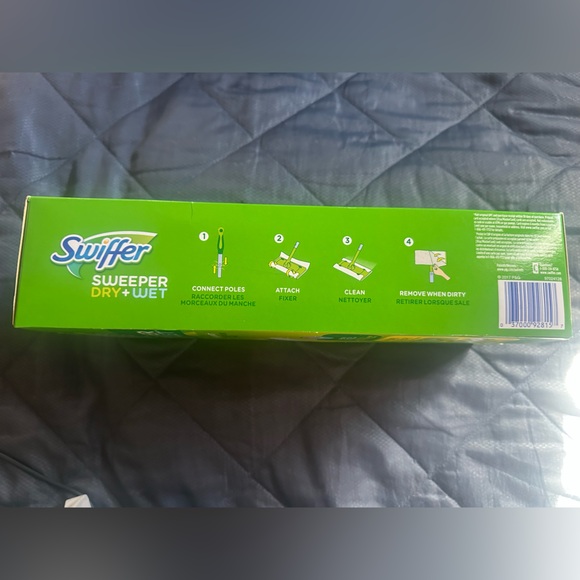 Swiffer Mop & Cloths Bundle - Picture 2 of 3